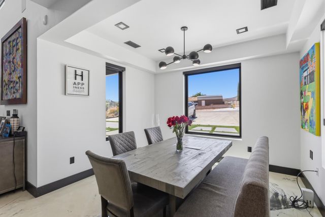 1320 Crestview Drive SW, Los Lunas, NM 87031