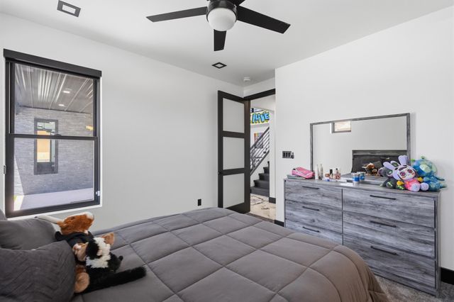 1320 Crestview Drive SW, Los Lunas, NM 87031