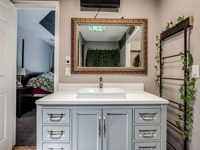 7671 Allspice Run, Norman, OK 73026
