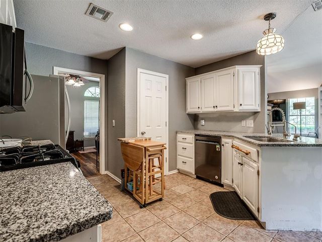 7671 Allspice Run, Norman, OK 73026