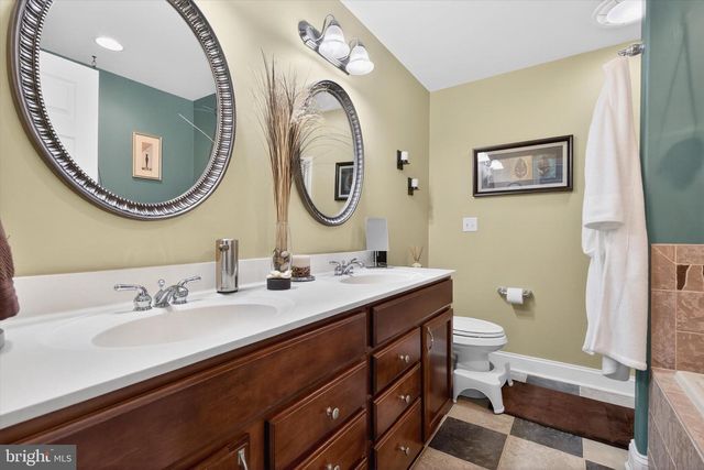 408 PIN OAK COURT, Mechanicsburg, PA 17050
