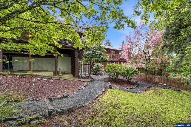 4441 NW Elmwood Dr, Corvallis, OR 97330