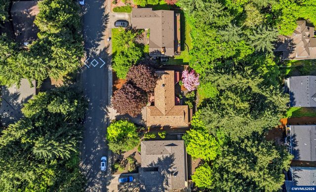 4441 NW Elmwood Dr, Corvallis, OR 97330