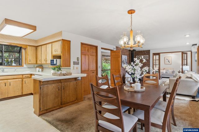 4441 NW Elmwood Dr, Corvallis, OR 97330