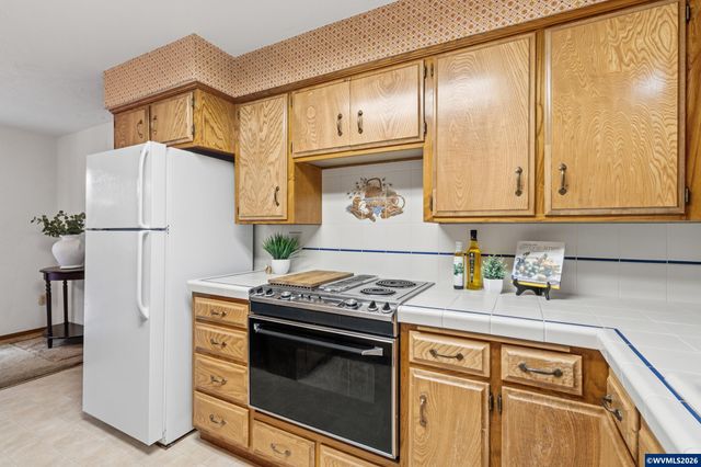4441 NW Elmwood Dr, Corvallis, OR 97330