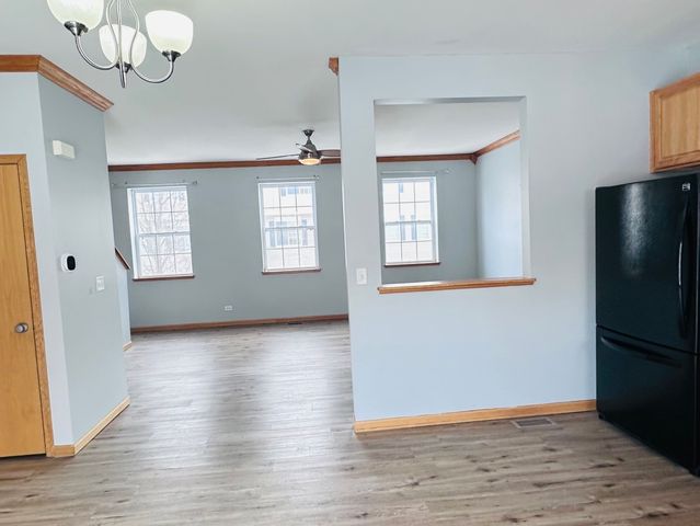 1851 Indian Hill Lane, Aurora, IL 60503