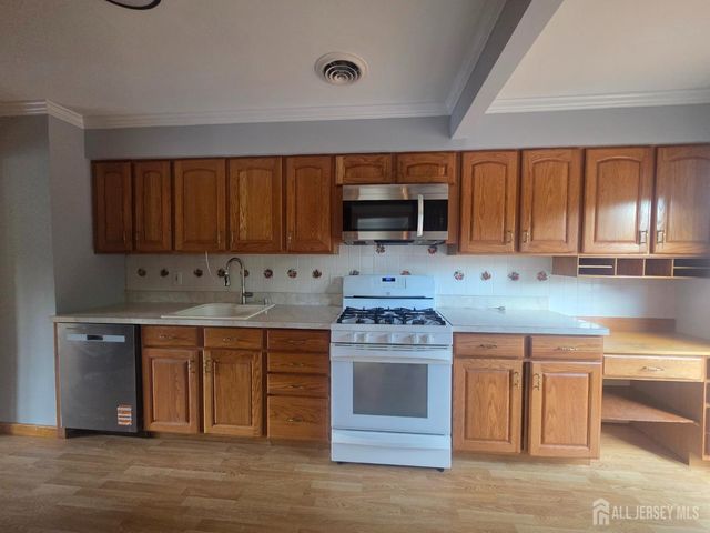 43 Connor Avenue, Metuchen, NJ 08840