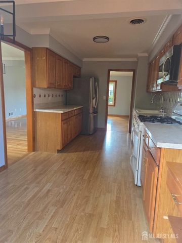 43 Connor Avenue, Metuchen, NJ 08840