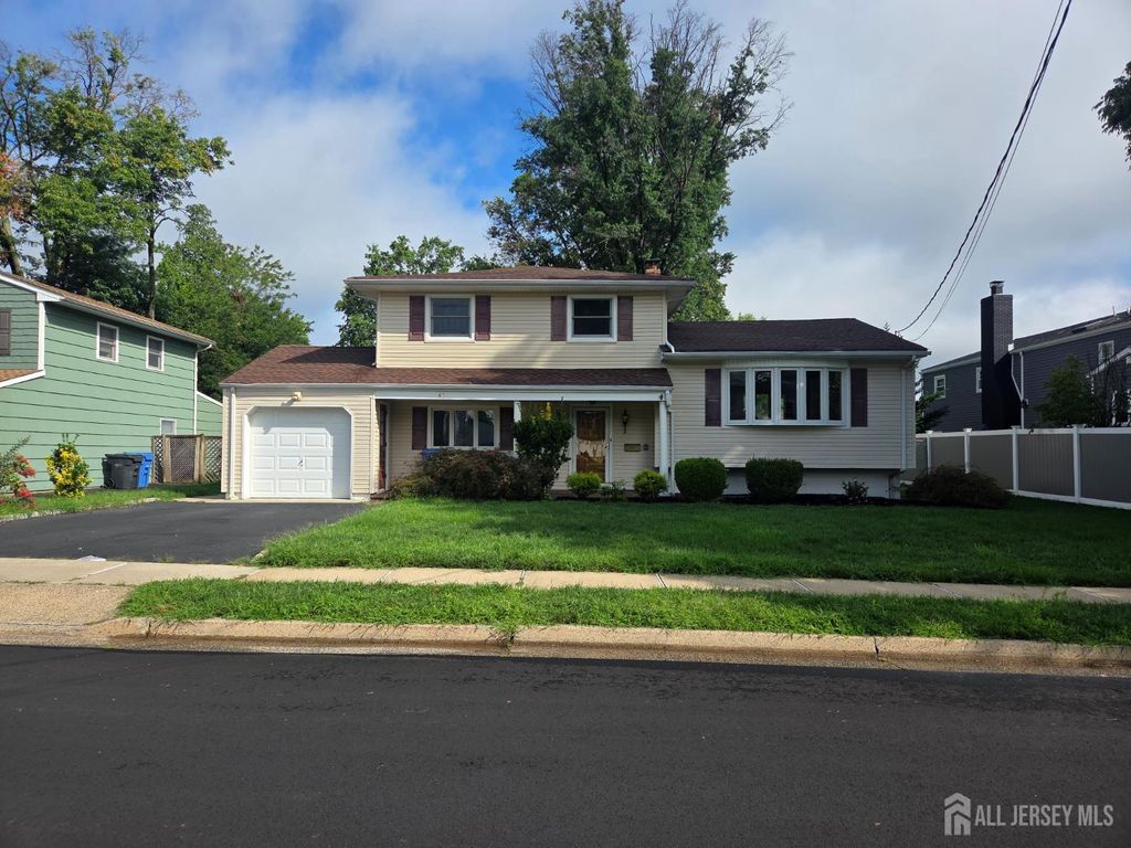 43 Connor Avenue, Metuchen, NJ 08840