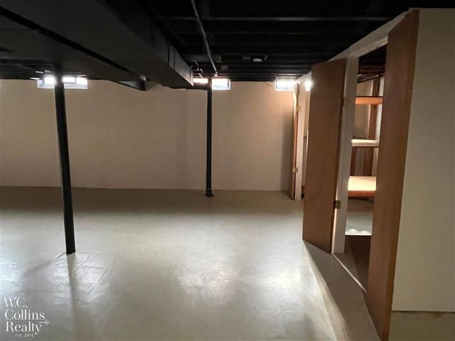 31374 Pinto Drive, Warren, MI 48093