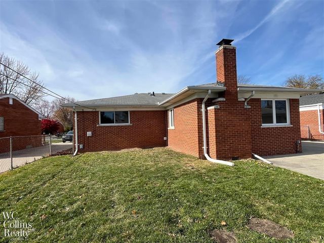 31374 Pinto Drive, Warren, MI 48093