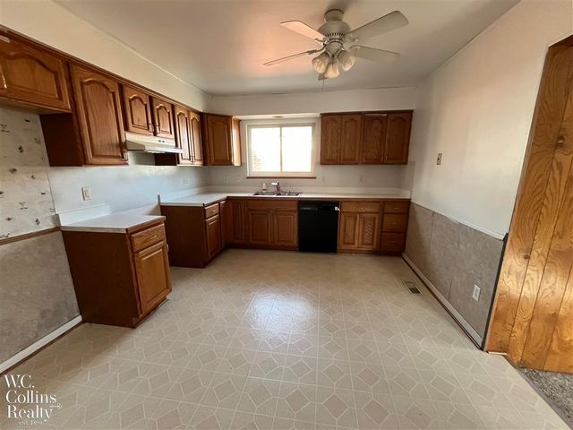 31374 Pinto Drive, Warren, MI 48093