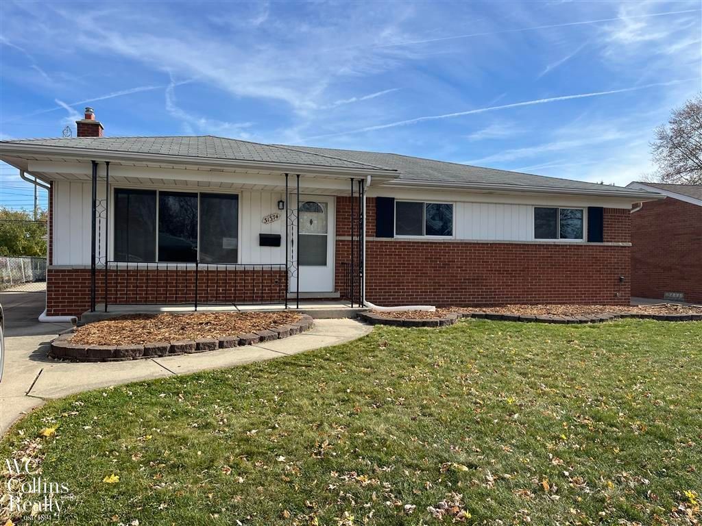 31374 Pinto Drive, Warren, MI 48093