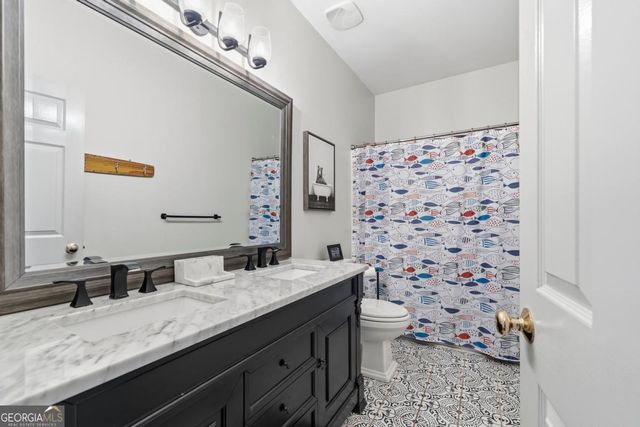 381 E River Bend Drive, Eatonton, GA 31024