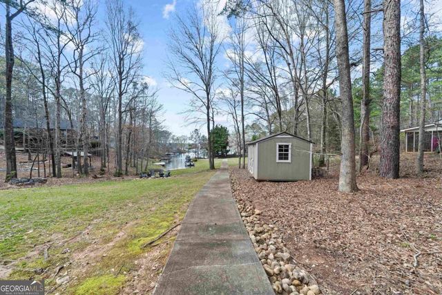 381 E River Bend Drive, Eatonton, GA 31024