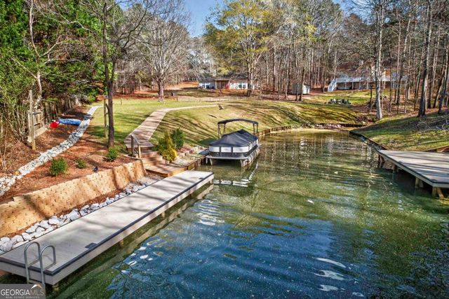 381 E River Bend Drive, Eatonton, GA 31024