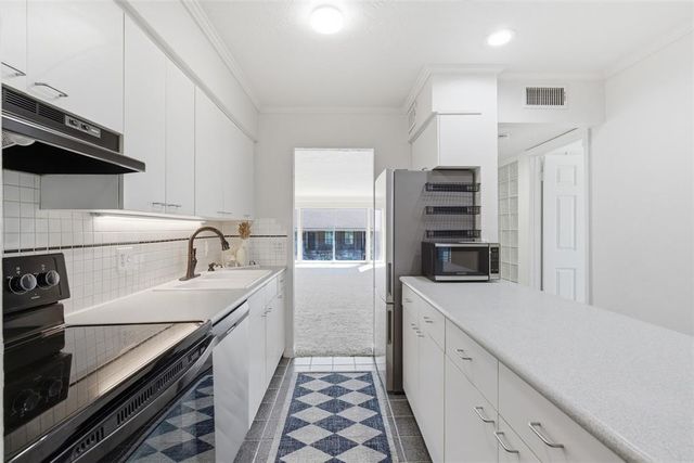 6100 N Brookline 28, Oklahoma City, OK 73112