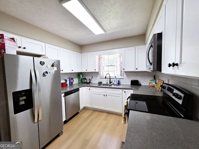 104 Cedar Creek Court, Lagrange, GA 30240