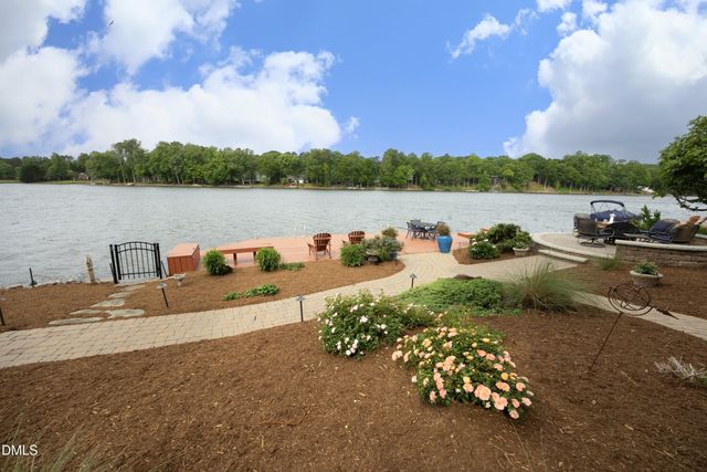 146 Lochwood West Drive, Cary, NC 27518