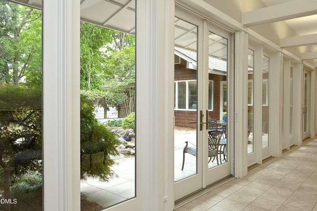 146 Lochwood West Drive, Cary, NC 27518