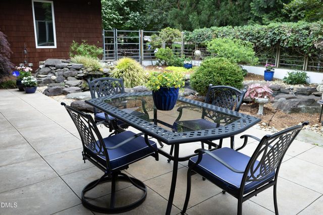 146 Lochwood West Drive, Cary, NC 27518