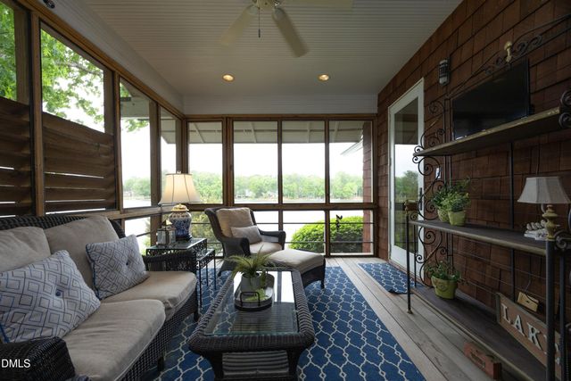 146 Lochwood West Drive, Cary, NC 27518