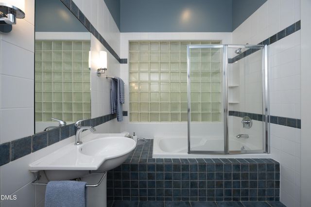 146 Lochwood West Drive, Cary, NC 27518