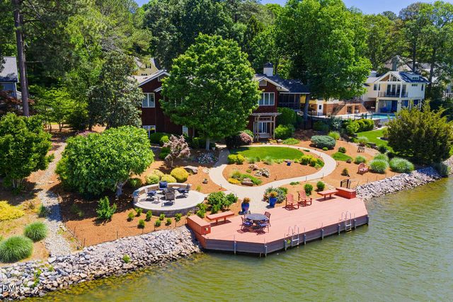 146 Lochwood West Drive, Cary, NC 27518