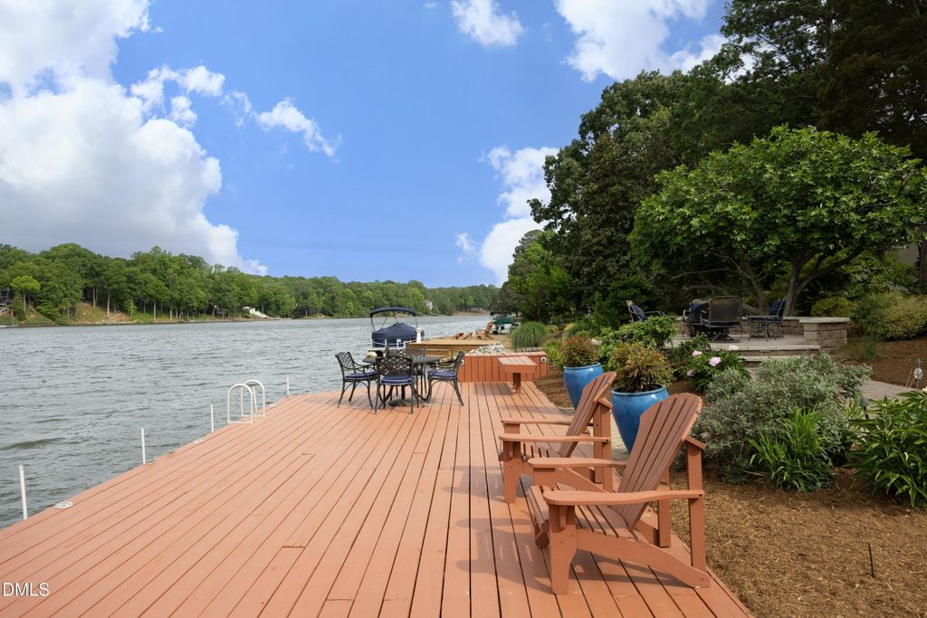 146 Lochwood West Drive, Cary, NC 27518