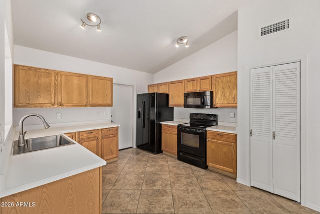 6425 W IRMA Lane, Glendale, AZ 85308