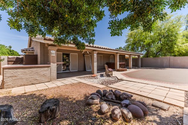 6425 W IRMA Lane, Glendale, AZ 85308