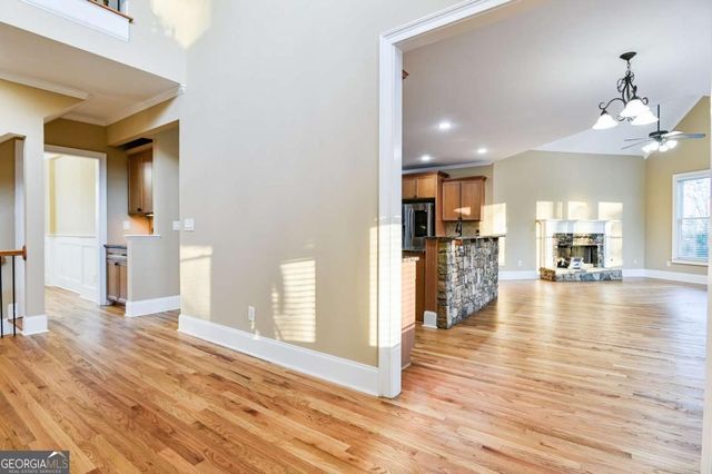 5011 Glen Forrest Drive, Flowery Branch, GA 30542