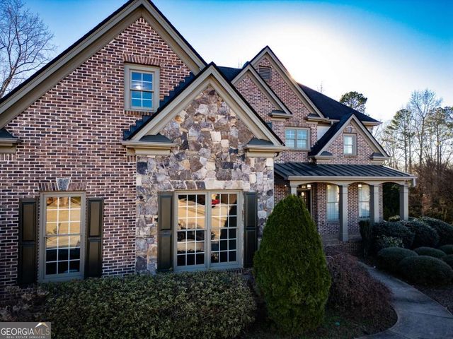 5011 Glen Forrest Drive, Flowery Branch, GA 30542