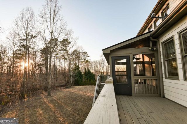 5011 Glen Forrest Drive, Flowery Branch, GA 30542