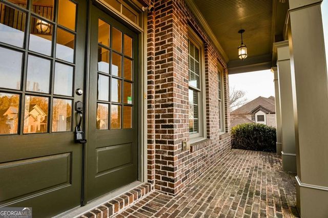 5011 Glen Forrest Drive, Flowery Branch, GA 30542