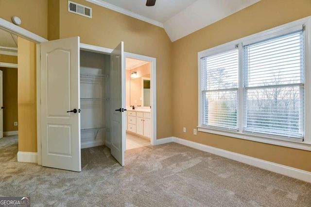 5011 Glen Forrest Drive, Flowery Branch, GA 30542