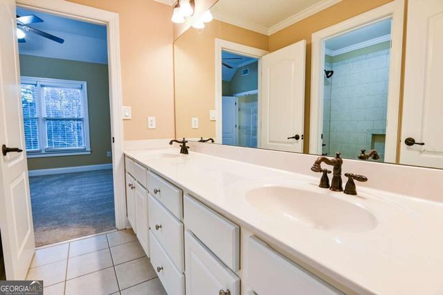 5011 Glen Forrest Drive, Flowery Branch, GA 30542