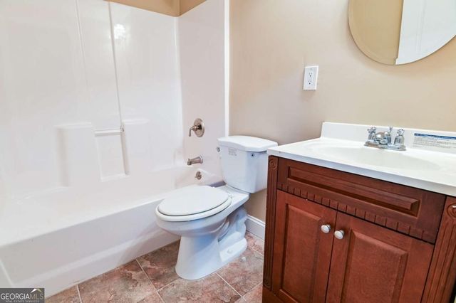 5011 Glen Forrest Drive, Flowery Branch, GA 30542