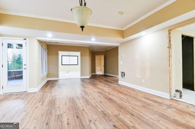 5011 Glen Forrest Drive, Flowery Branch, GA 30542