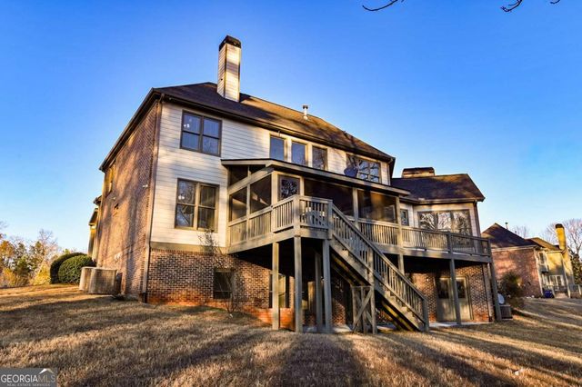 5011 Glen Forrest Drive, Flowery Branch, GA 30542