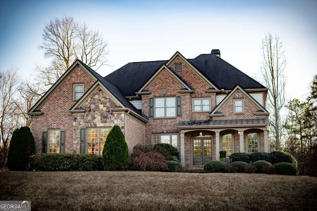 5011 Glen Forrest Drive, Flowery Branch, GA 30542