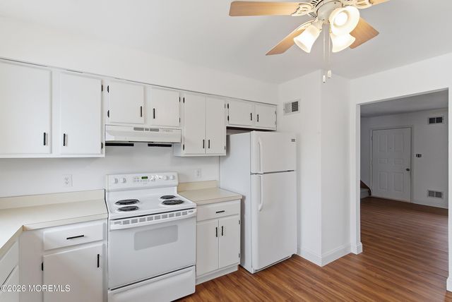 1200 Mermaid Avenue, Beachwood, NJ 08722