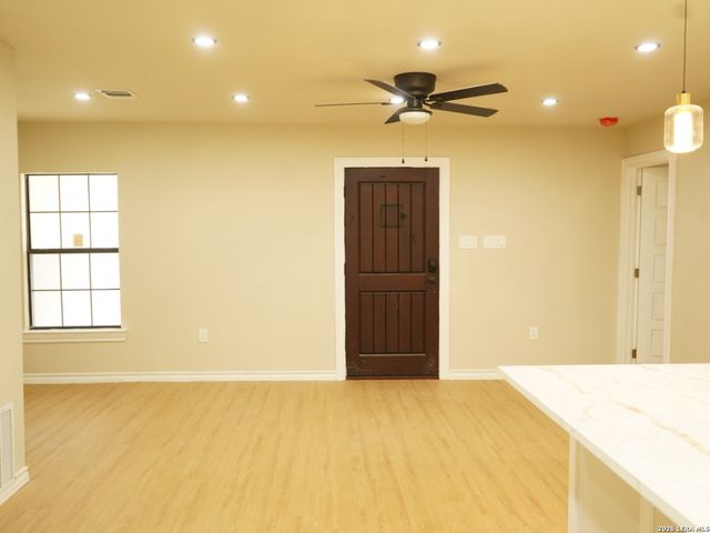 367 CONCIO ST, San Antonio, TX 78227