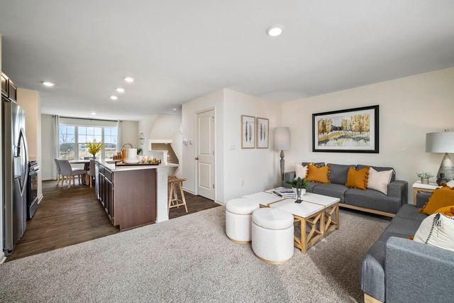 1447 Oakfield Lane, Pingree Grove, IL 60140