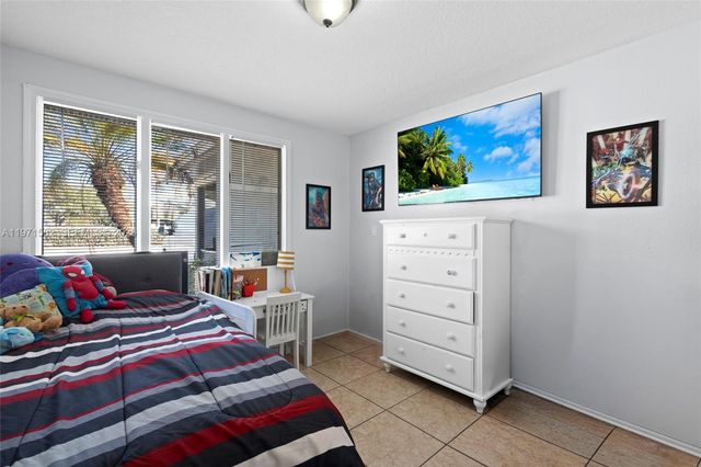 1526 SE Port St Lucie Blvd, Port St. Lucie, FL 34952