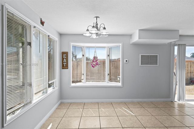 1526 SE Port St Lucie Blvd, Port St. Lucie, FL 34952