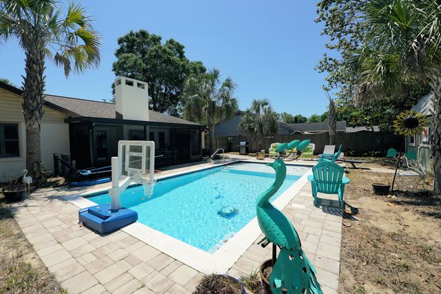 765 Saint Vincent Cove, Niceville, FL 32578