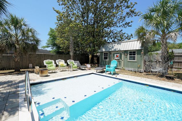 765 Saint Vincent Cove, Niceville, FL 32578