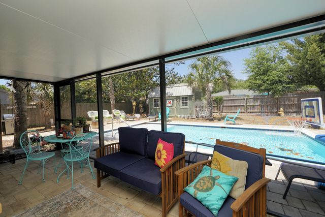 765 Saint Vincent Cove, Niceville, FL 32578