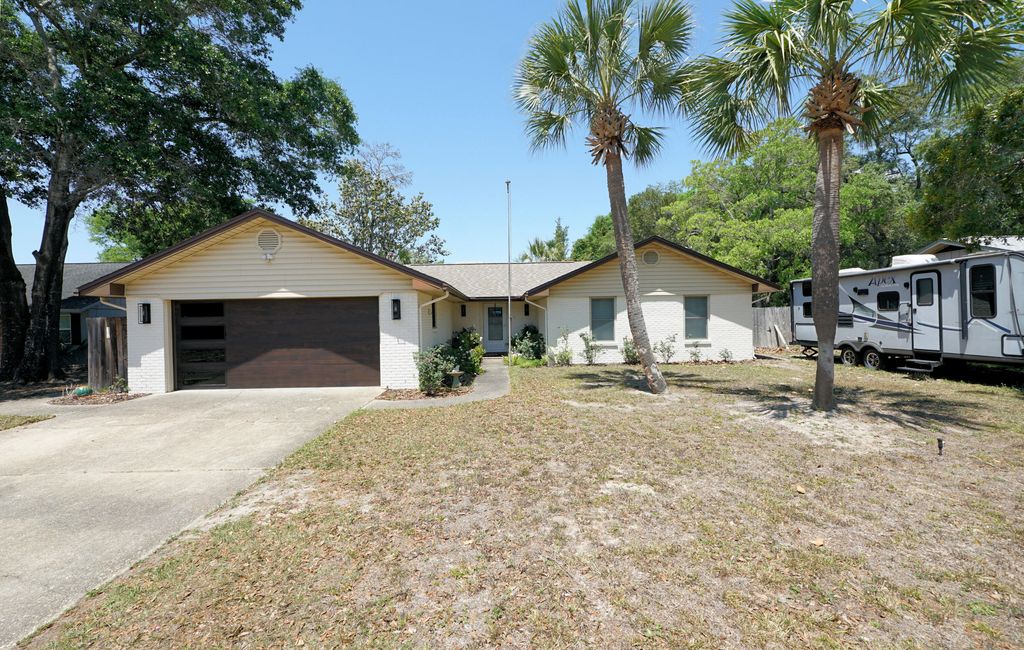 765 Saint Vincent Cove, Niceville, FL 32578
